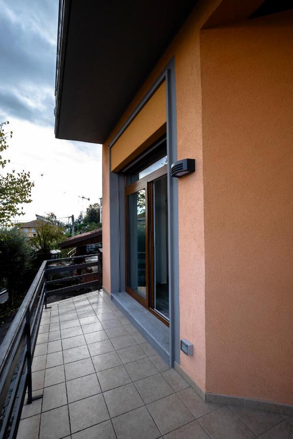 Apartamento Residenza Il Roccolo San Fermo della Battaglia Exterior foto
