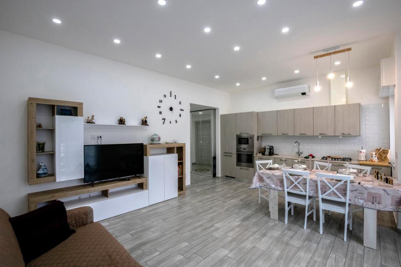 Apartamento Residenza Il Roccolo San Fermo della Battaglia Exterior foto